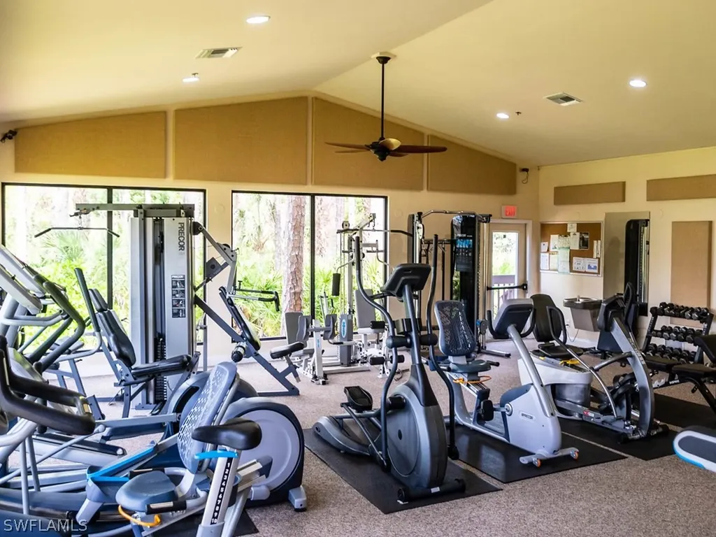 290 Naples Cove Drive Naples FL 34110