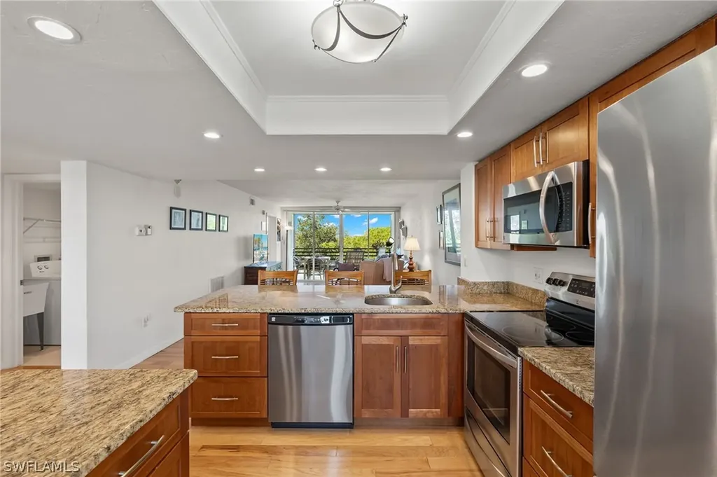 290 Naples Cove Drive Naples FL 34110