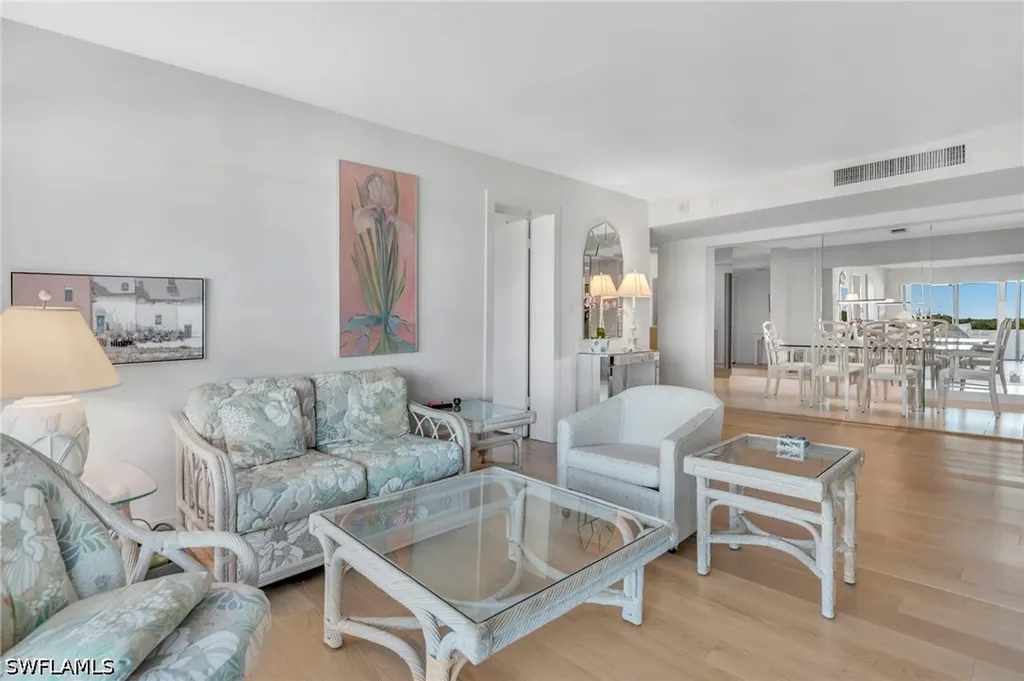 3410 Gulf Shore Boulevard N Naples FL 34103