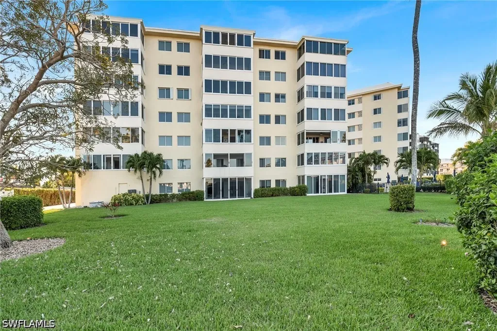 3410 Gulf Shore Boulevard N Naples FL 34103