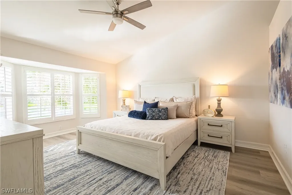 8188 Saratoga Drive Naples FL 34113