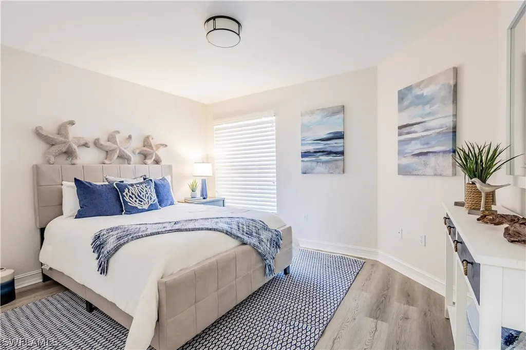 8188 Saratoga Drive Naples FL 34113