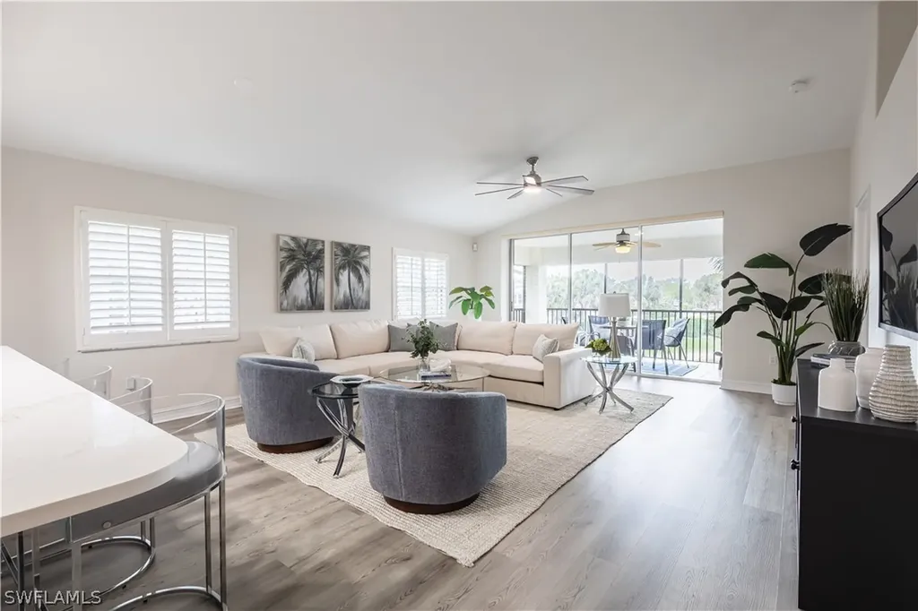 8188 Saratoga Drive Naples FL 34113