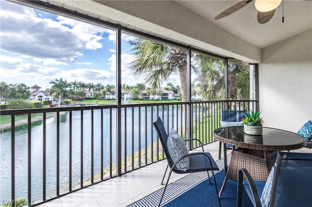 8188 Saratoga Drive Naples FL 34113