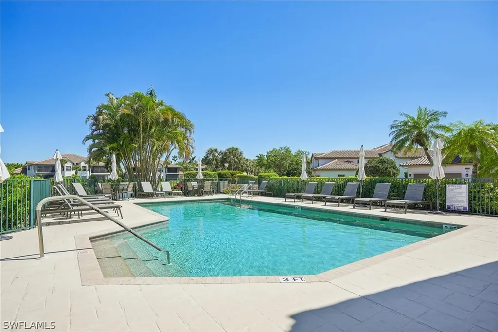 8188 Saratoga Drive Naples FL 34113