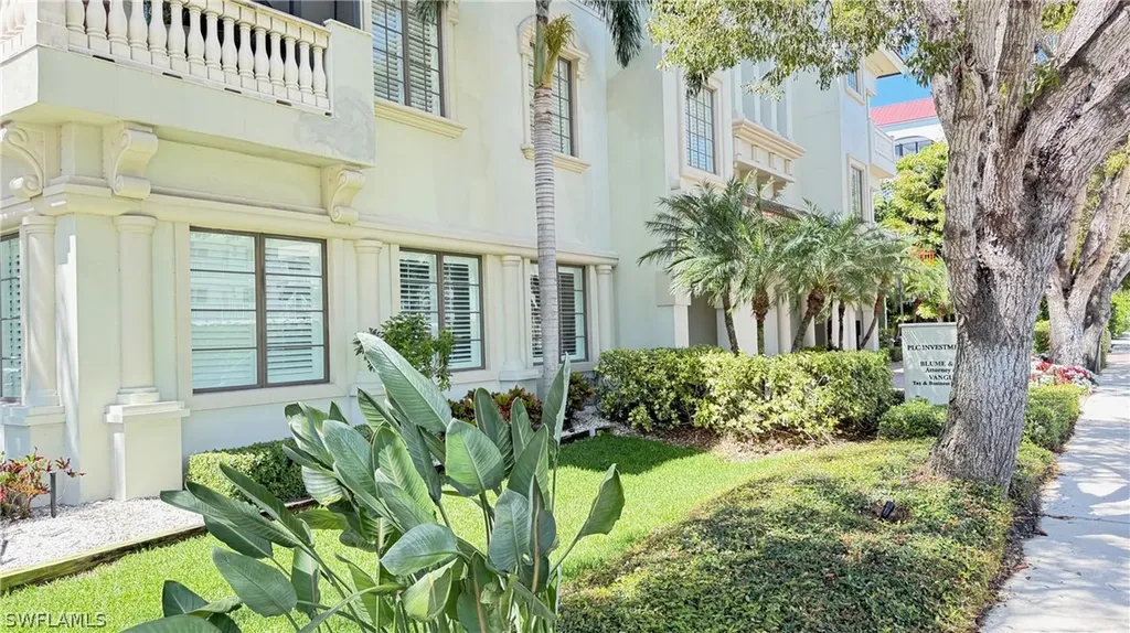 750 11th Street S Naples FL 34102