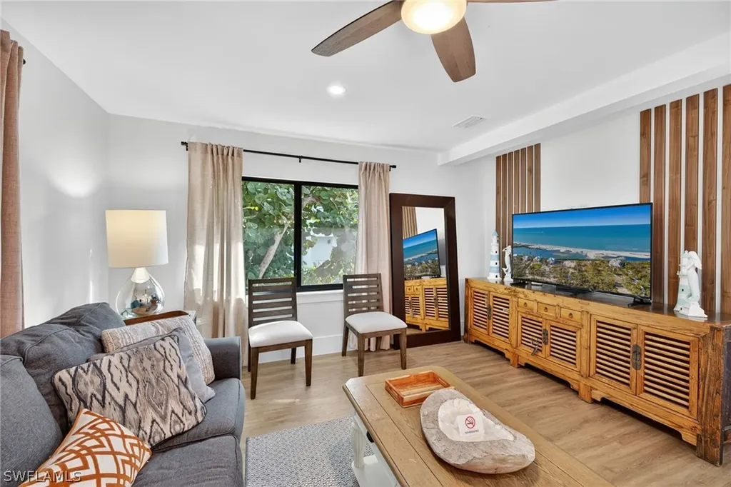 1171 Seagrape Lane Sanibel FL 33957