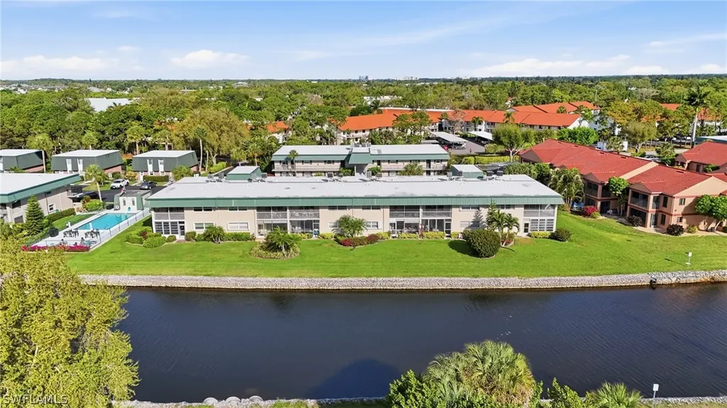 600 Valley Stream Drive Naples FL 34113