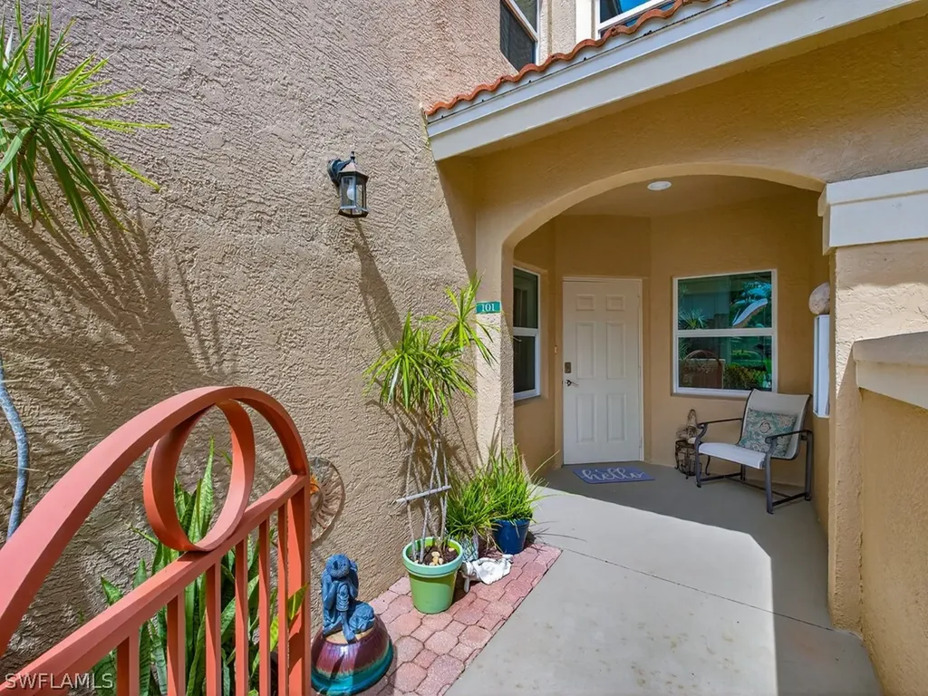6795 Huntington Lakes Circle Naples FL 34119