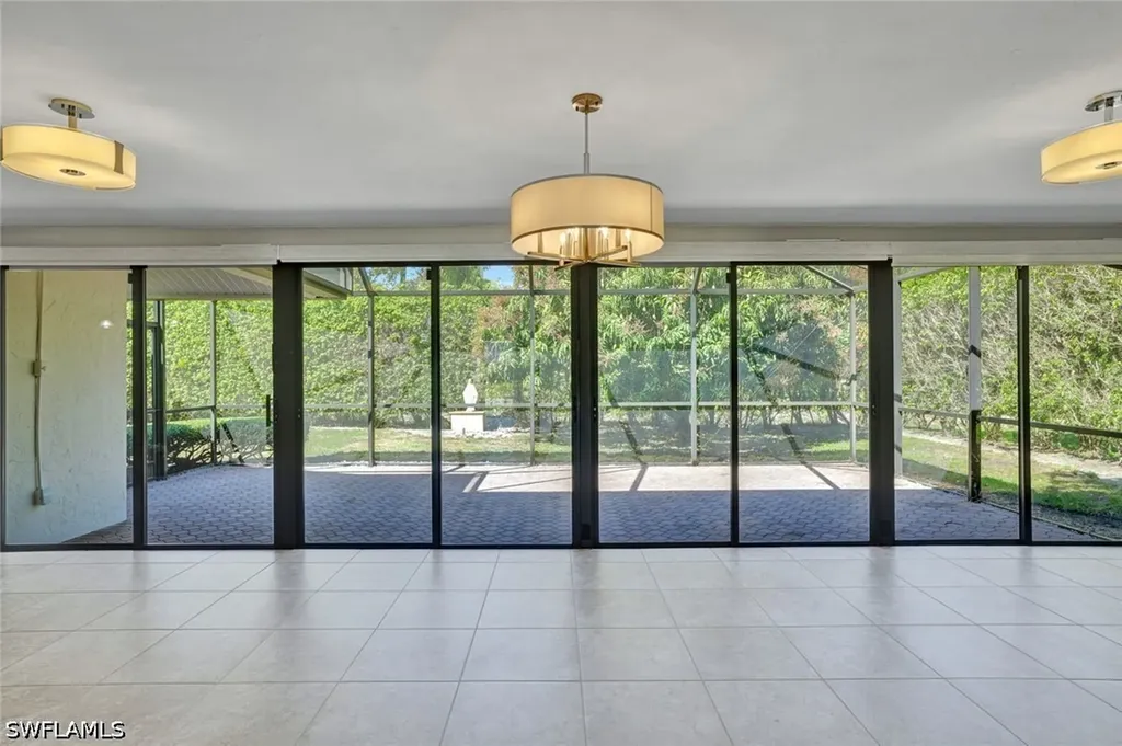 10631 Regent Circle Naples FL 34109