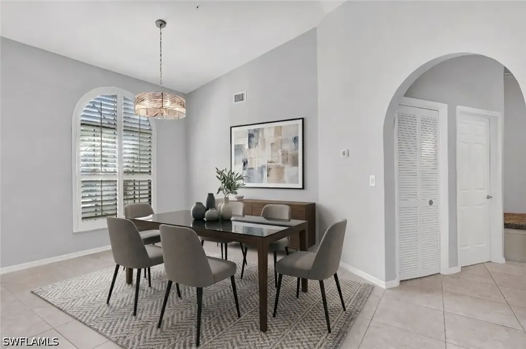 10631 Regent Circle Naples FL 34109