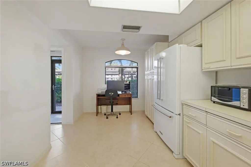 7260 Coventry Court Naples FL 34104