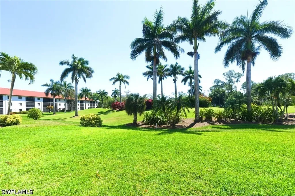 7260 Coventry Court Naples FL 34104
