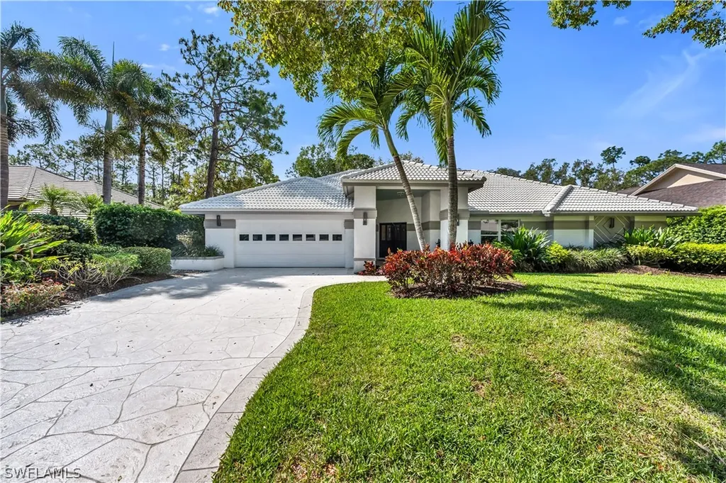 183 Edgemere Way S Naples FL 34105