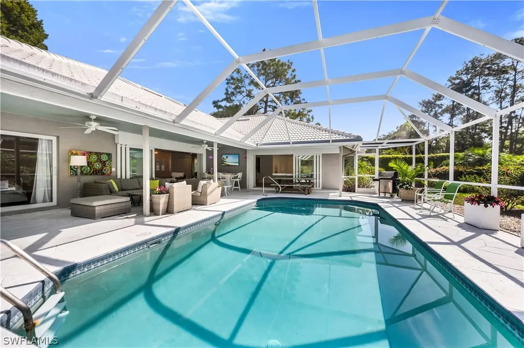 183 Edgemere Way S Naples FL 34105