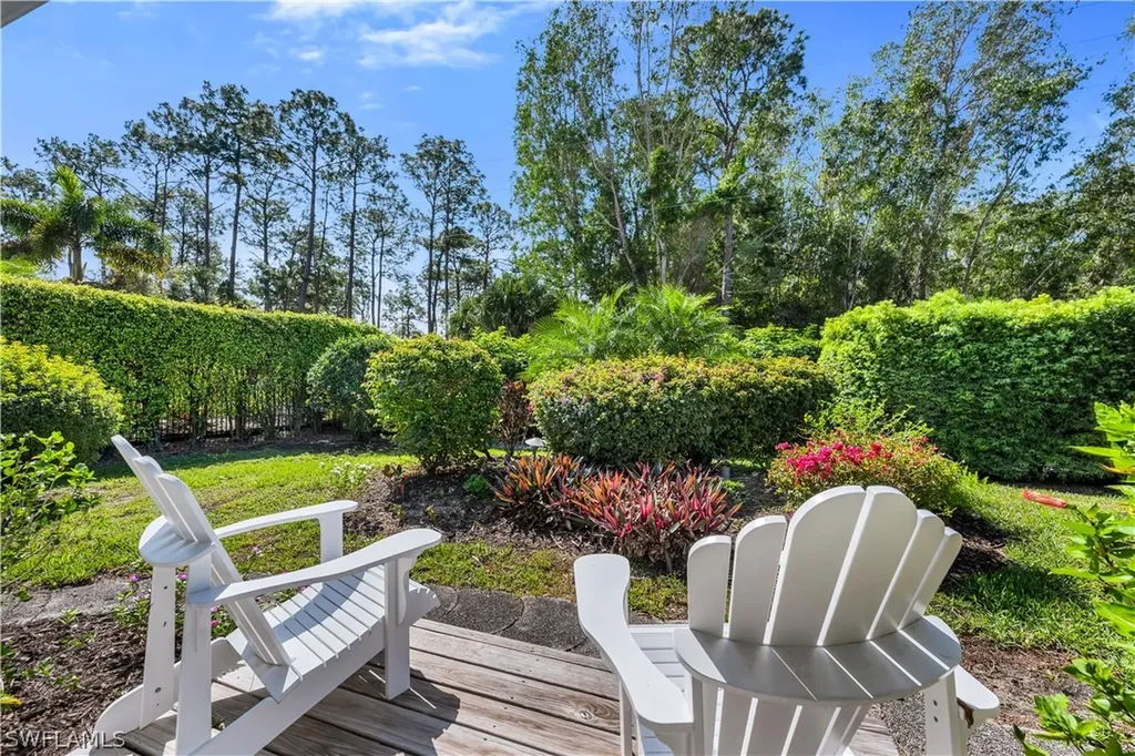 183 Edgemere Way S Naples FL 34105