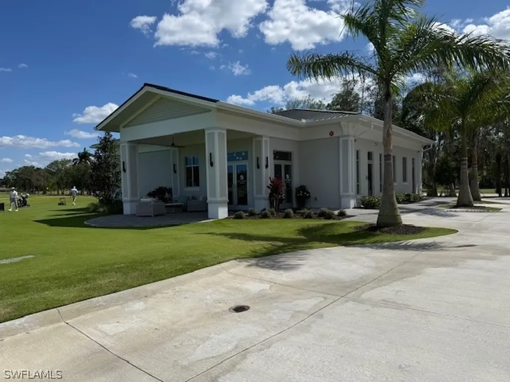 183 Edgemere Way S Naples FL 34105
