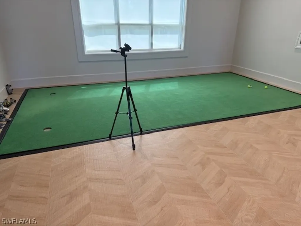 183 Edgemere Way S Naples FL 34105