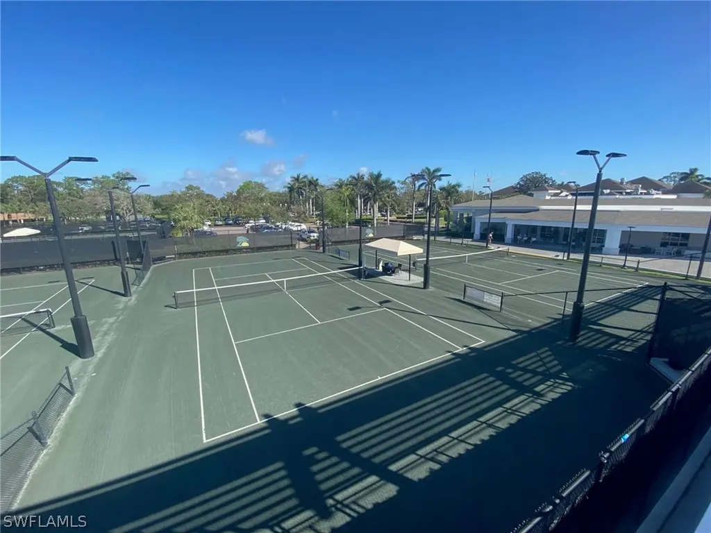 183 Edgemere Way S Naples FL 34105