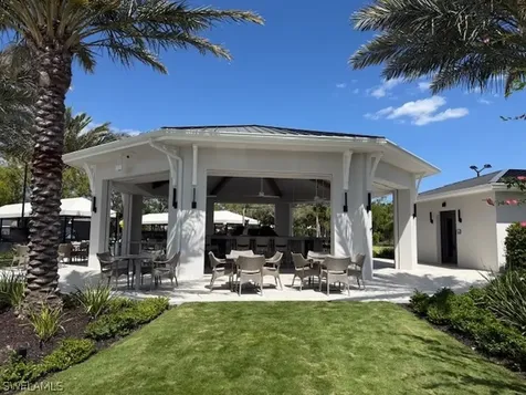 183 Edgemere Way S Naples FL 34105