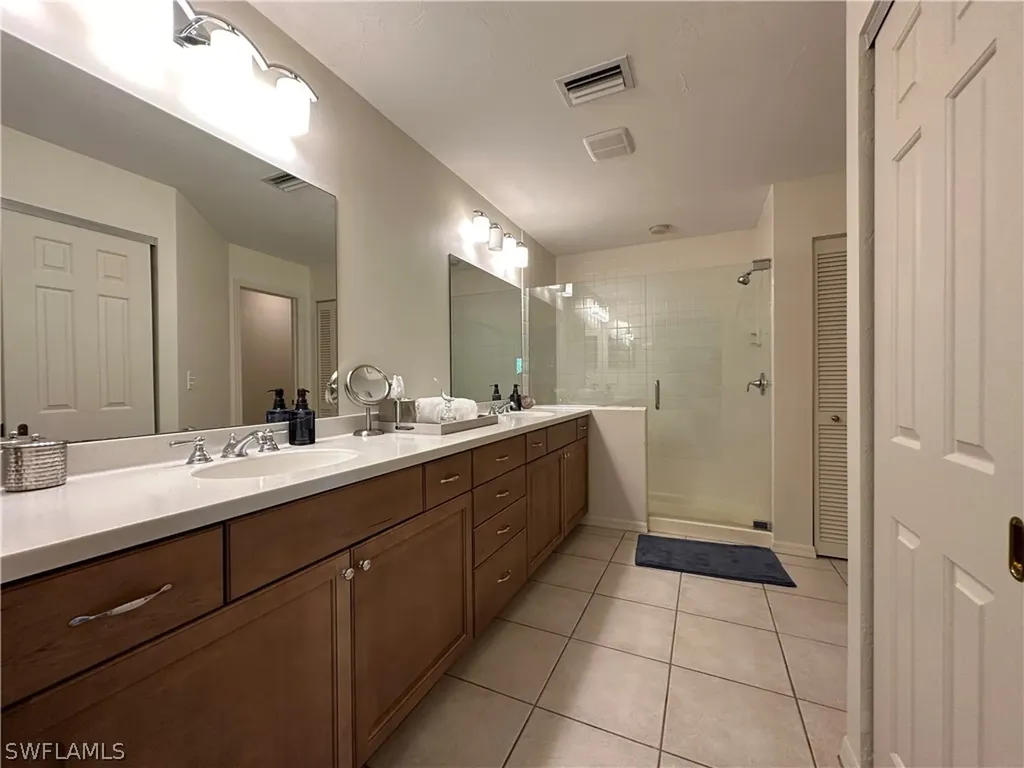 829 Reef Point Circle Naples FL 34108