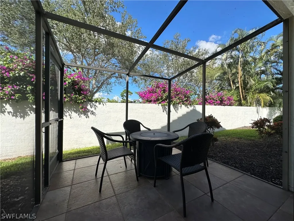 829 Reef Point Circle Naples FL 34108