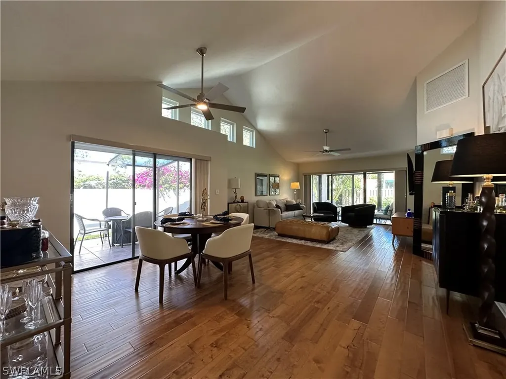 829 Reef Point Circle Naples FL 34108