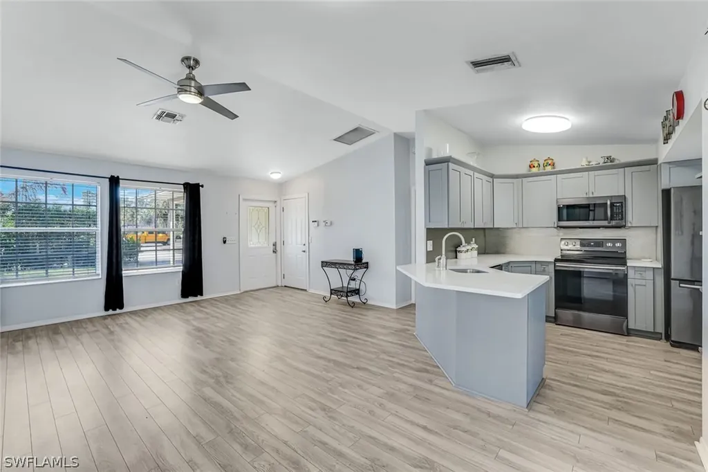 343 Golden Gate Boulevard E Naples FL 34120