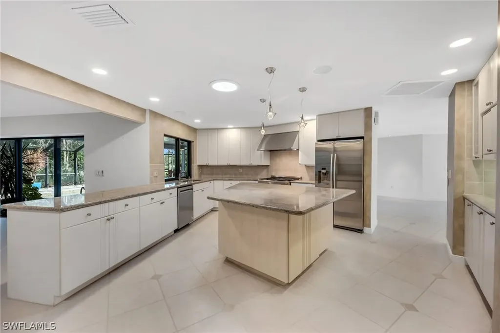 13024 Valewood Drive Naples FL 34119