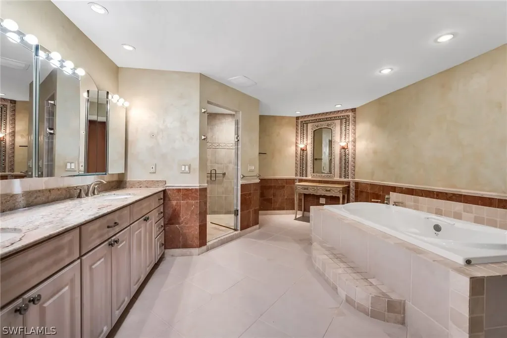 13024 Valewood Drive Naples FL 34119