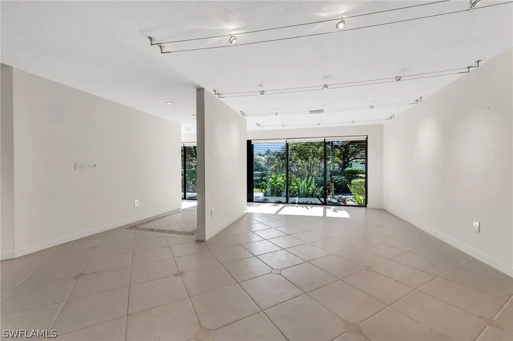 13024 Valewood Drive Naples FL 34119