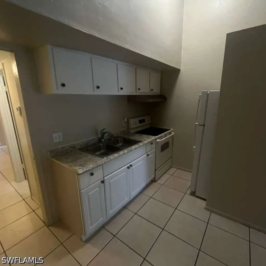 3838 Madison Avenue Fort Myers FL 33916