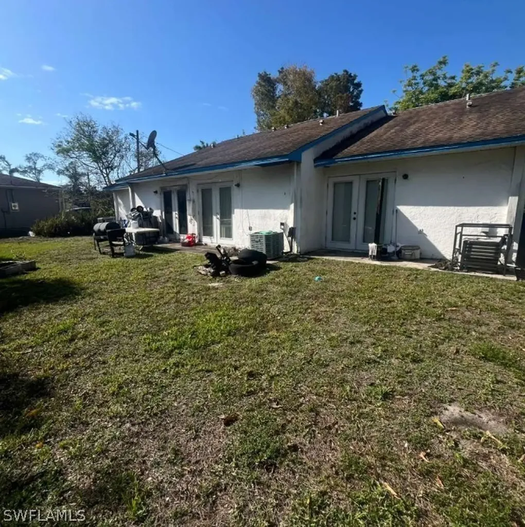 3838 Madison Avenue Fort Myers FL 33916