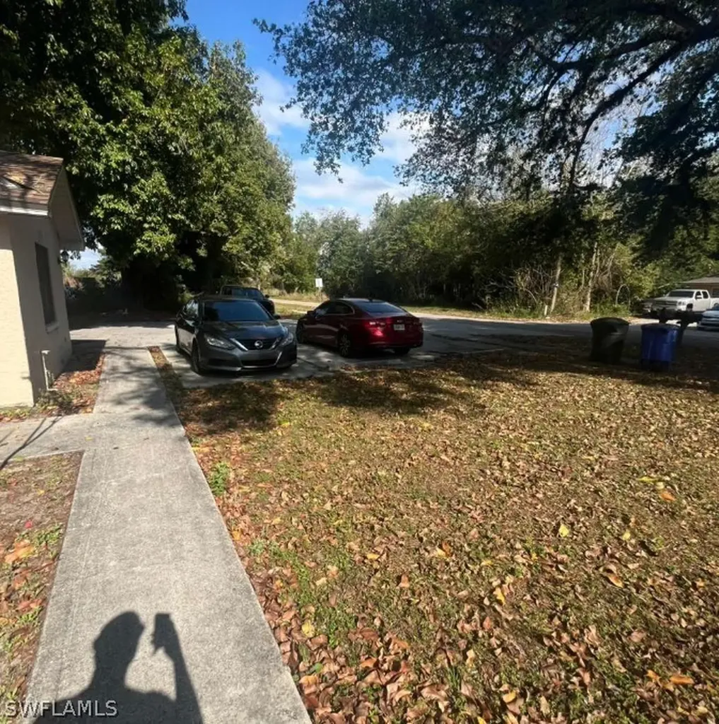 3838 Madison Avenue Fort Myers FL 33916