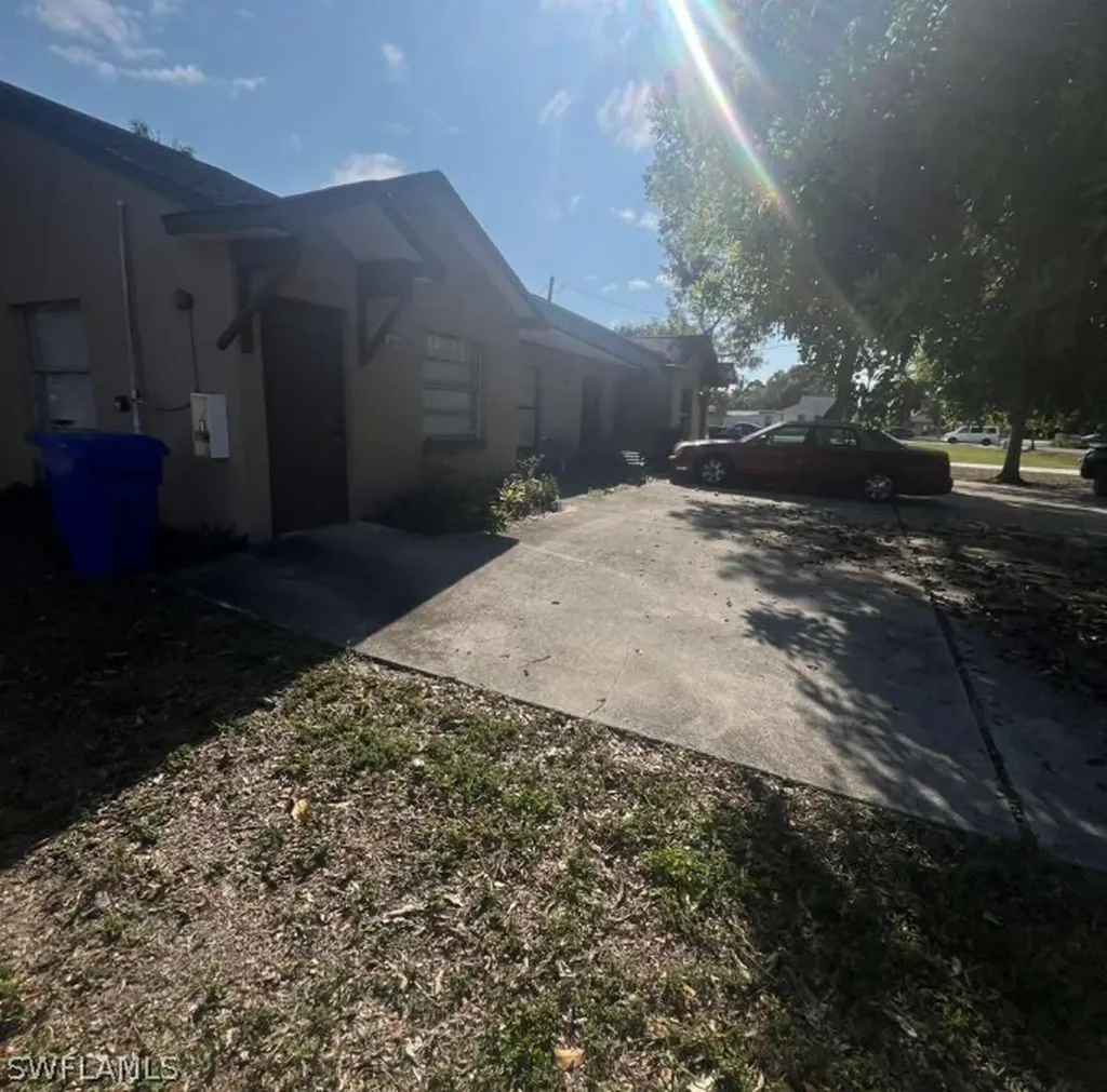 3838 Madison Avenue Fort Myers FL 33916