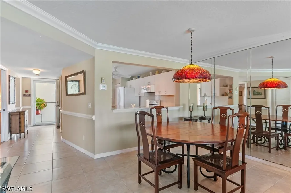 515 Gabriel Circle Naples FL 34104