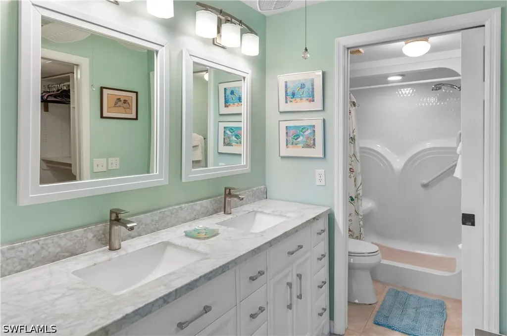 515 Gabriel Circle Naples FL 34104