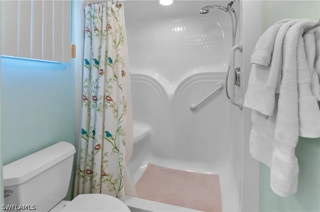 515 Gabriel Circle Naples FL 34104