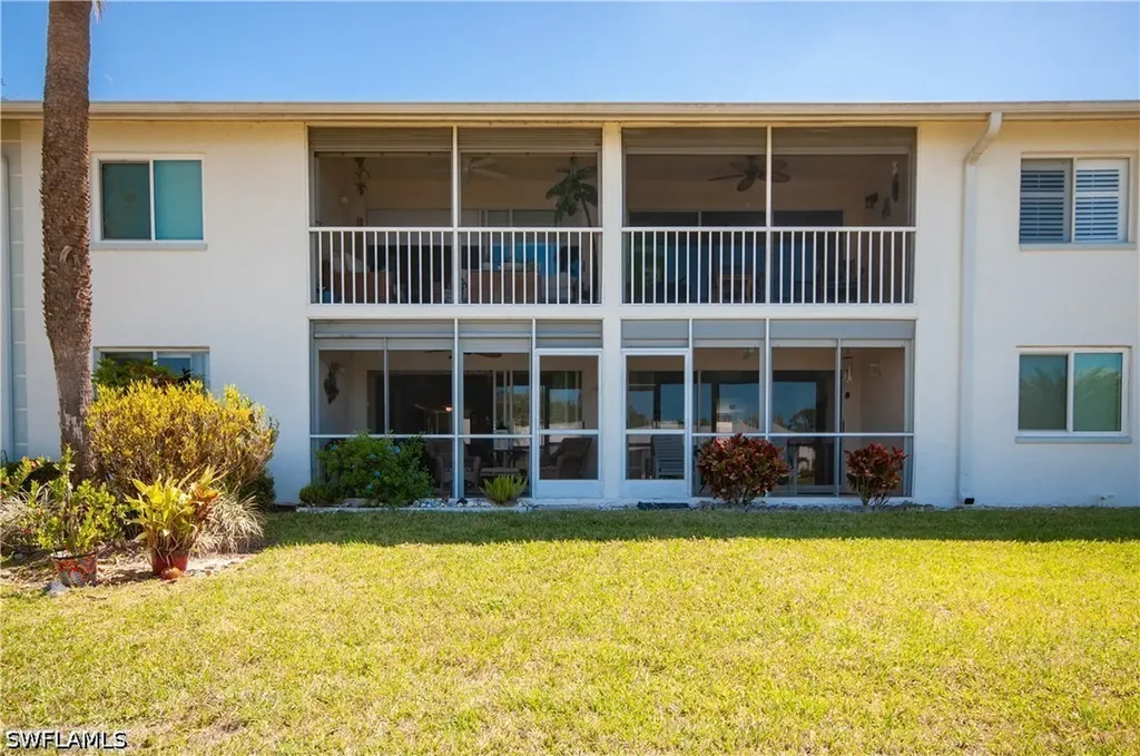 515 Gabriel Circle Naples FL 34104