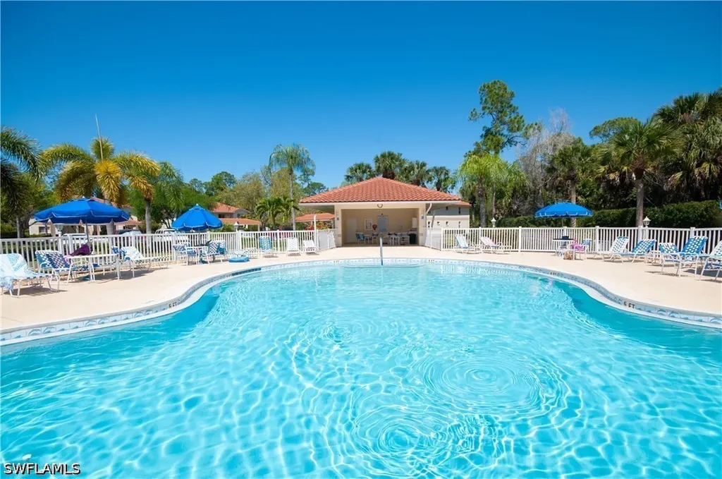 515 Gabriel Circle Naples FL 34104