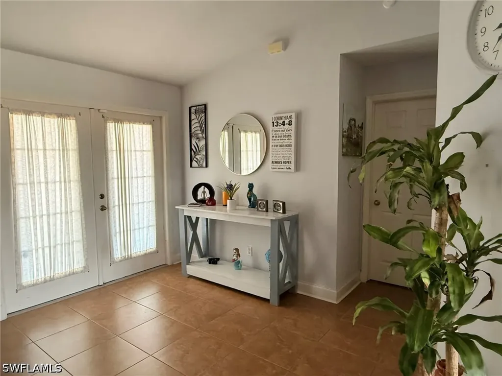 843 Nyasa Avenue Fort Myers FL 33913