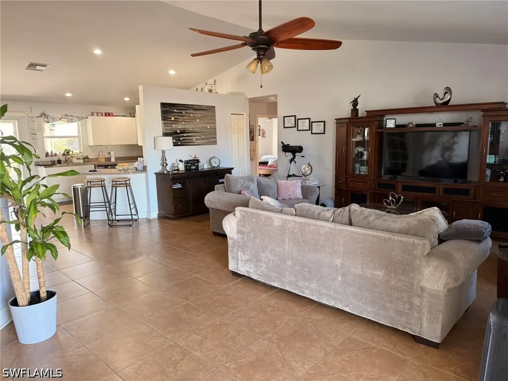 843 Nyasa Avenue Fort Myers FL 33913