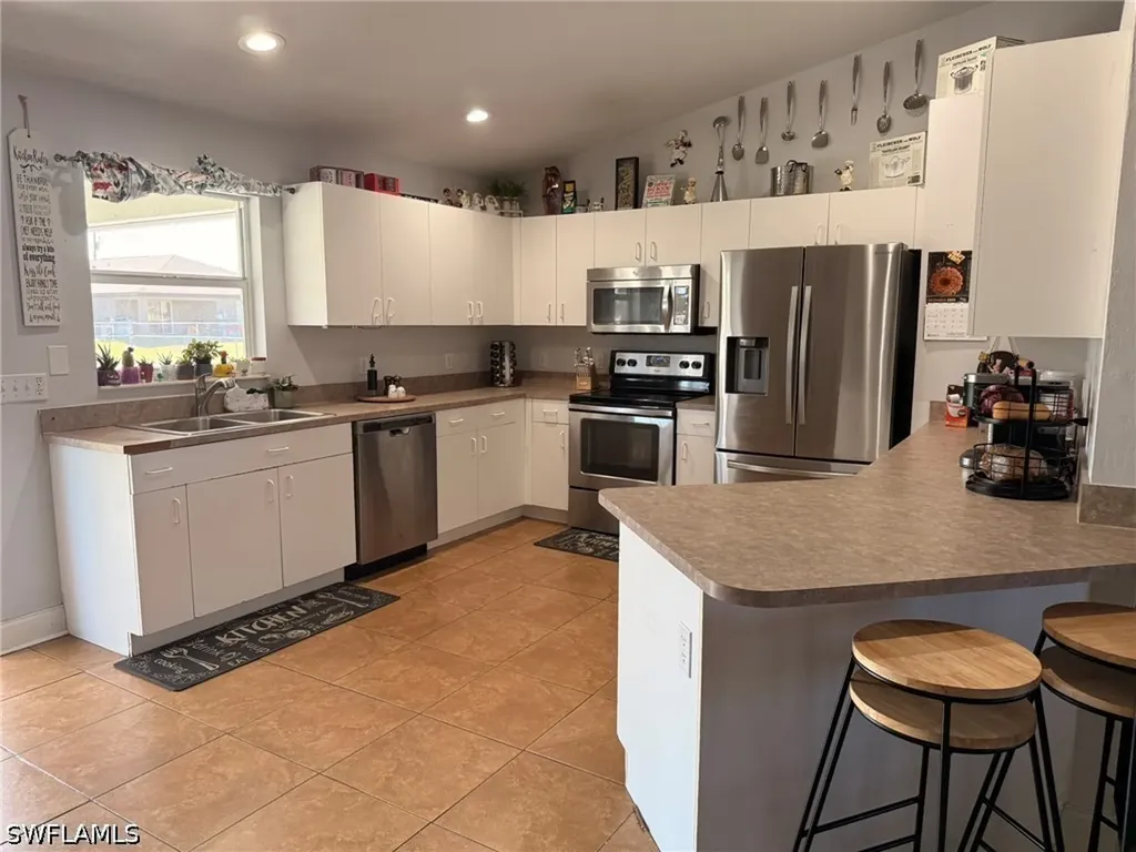 843 Nyasa Avenue Fort Myers FL 33913