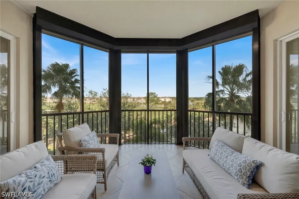 580 El Camino Real Naples FL 34119