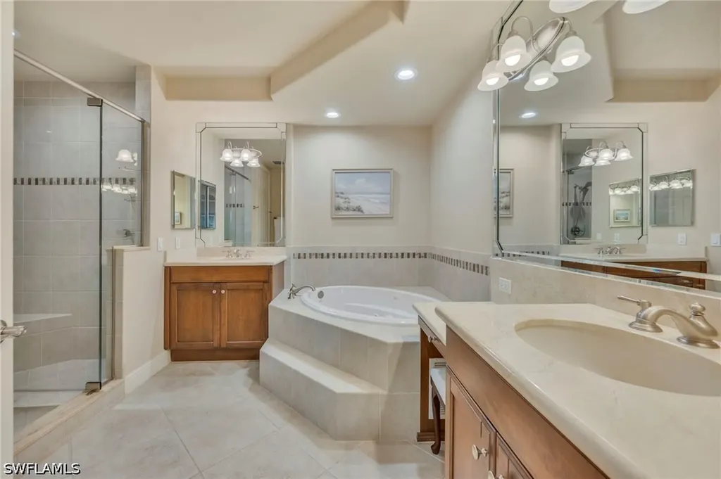 580 El Camino Real Naples FL 34119