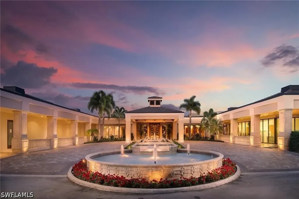 580 El Camino Real Naples FL 34119