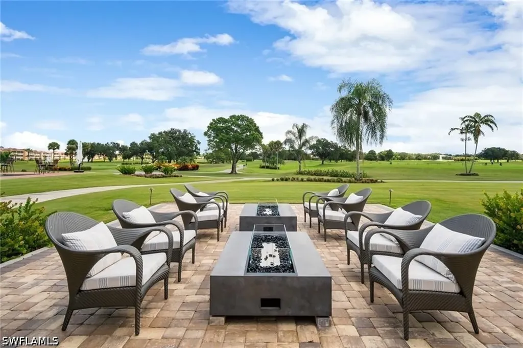 580 El Camino Real Naples FL 34119