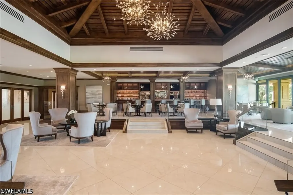 580 El Camino Real Naples FL 34119