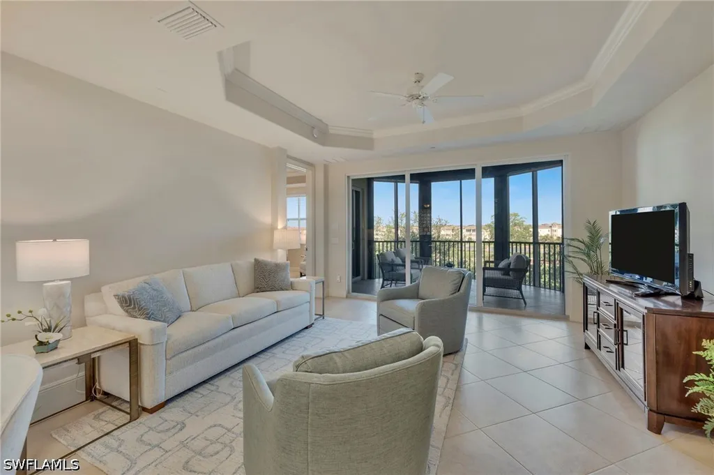 580 El Camino Real Naples FL 34119