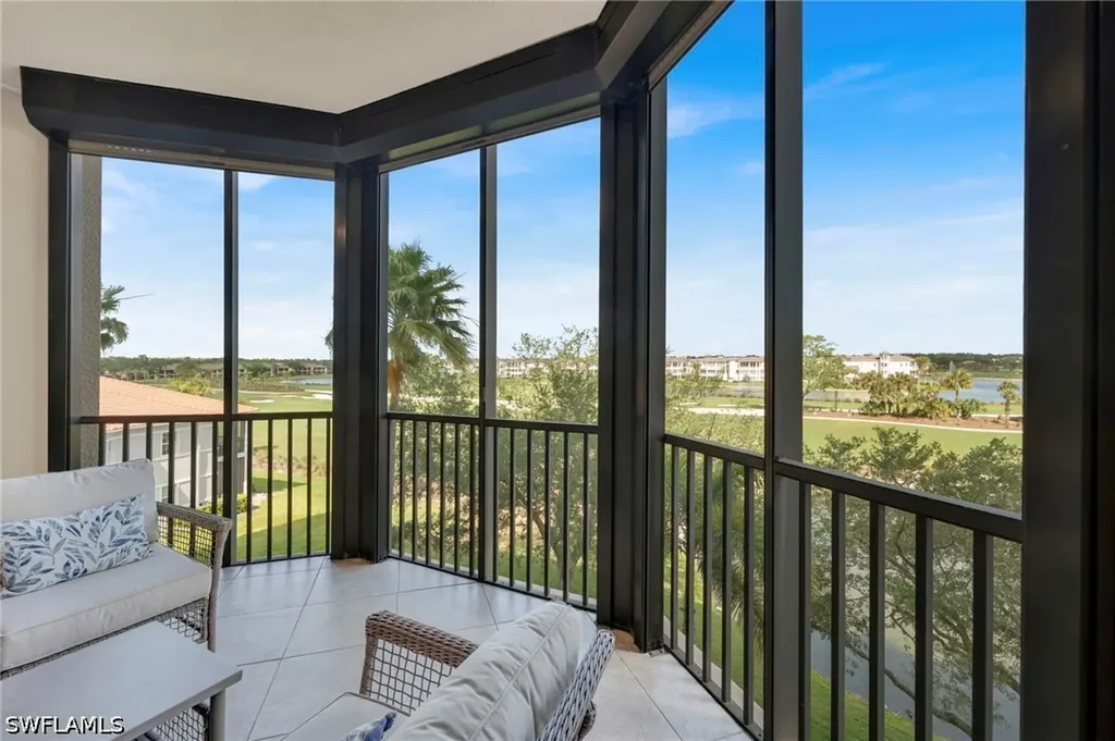 580 El Camino Real Naples FL 34119